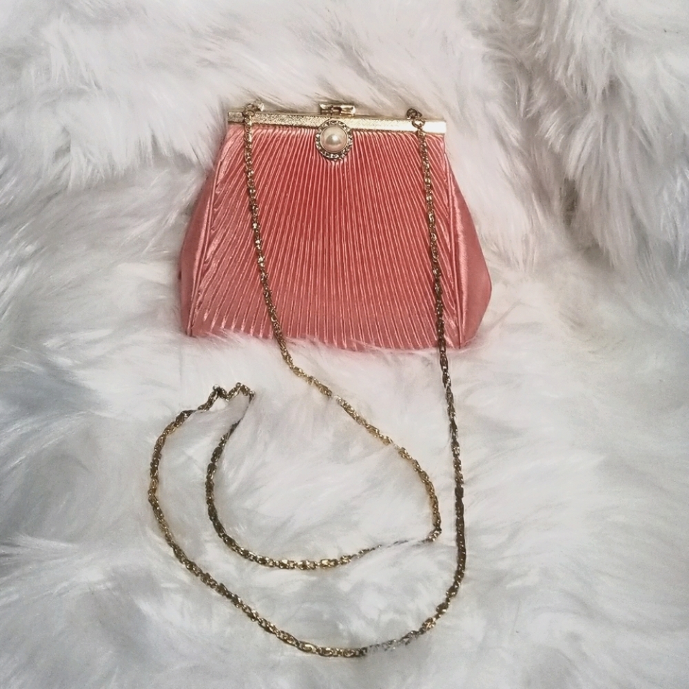 Vintage Satin Purse w/Gold shoulder chain